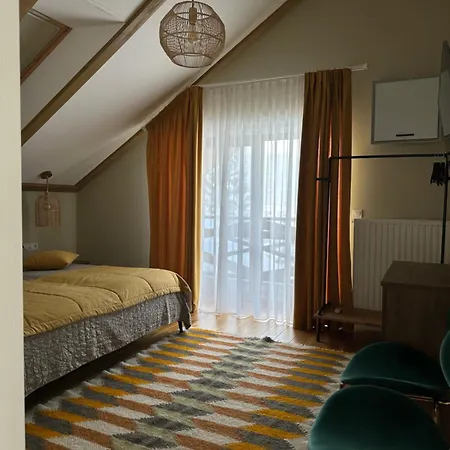 Apartment семибарвиця Mykulychyn